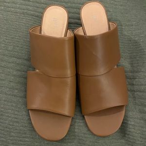 J Jill shoes, tan/camel color, NWOT, beautiful shoes, size 11